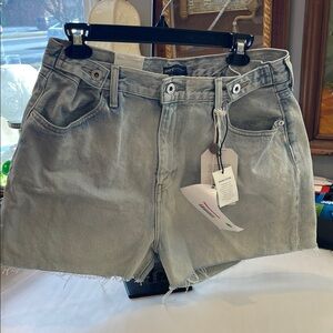 Levi’s Made & Crafted Cinched Tab Short SZ 29 Light Wash High Rise Denim Shorts